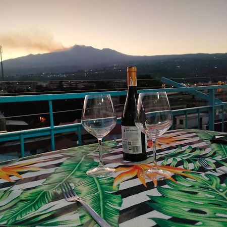 Casa Donna Rosaria Tra Etna E Taormina Apartamento Riposto Exterior foto