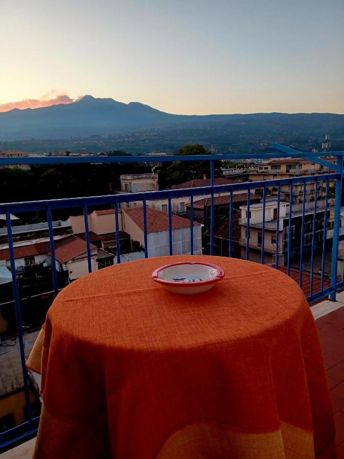 Casa Donna Rosaria Tra Etna E Taormina Apartamento Riposto Exterior foto