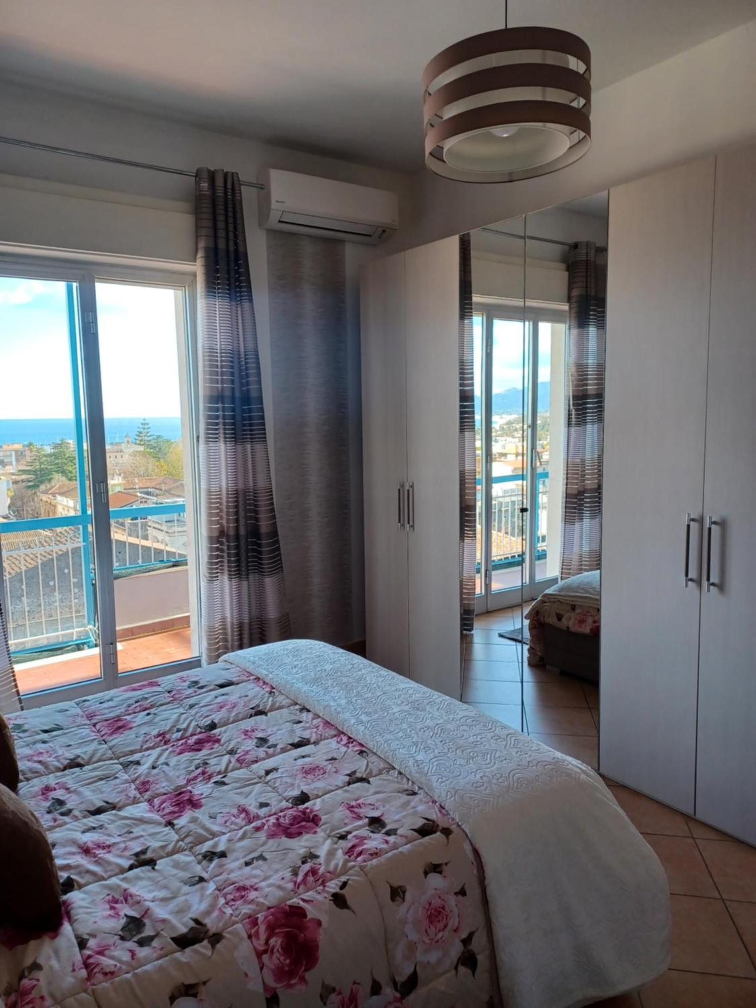 Casa Donna Rosaria Tra Etna E Taormina Apartamento Riposto Exterior foto