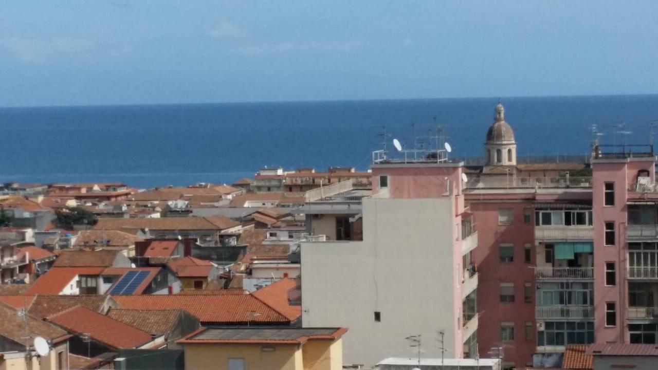 Casa Donna Rosaria Tra Etna E Taormina Apartamento Riposto Exterior foto