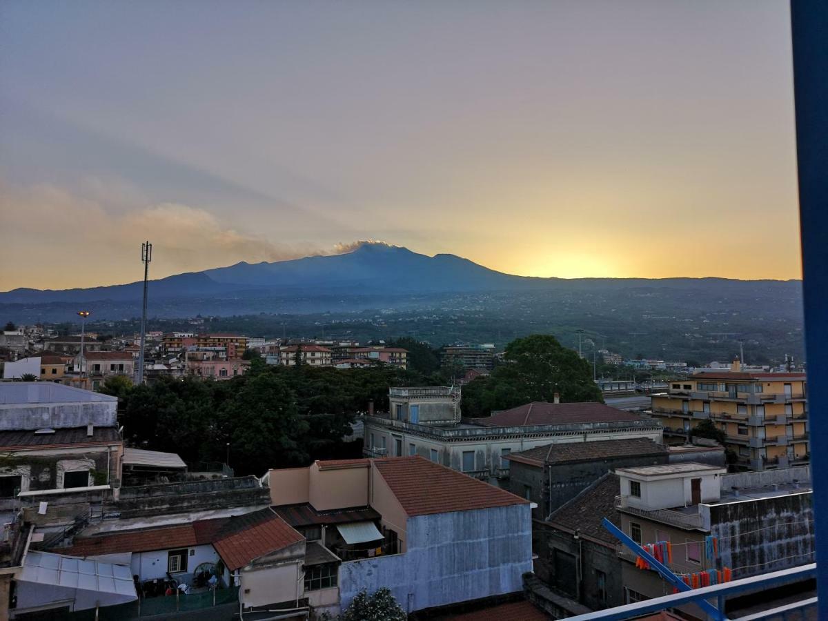 Casa Donna Rosaria Tra Etna E Taormina Apartamento Riposto Exterior foto