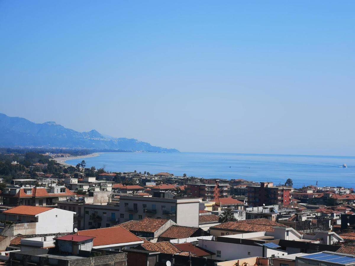 Casa Donna Rosaria Tra Etna E Taormina Apartamento Riposto Exterior foto