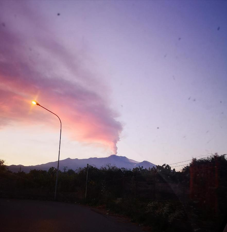 Casa Donna Rosaria Tra Etna E Taormina Apartamento Riposto Exterior foto